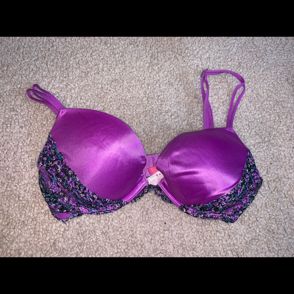 Women’s VS Pink Heartbreaker Push-up Bra🌸